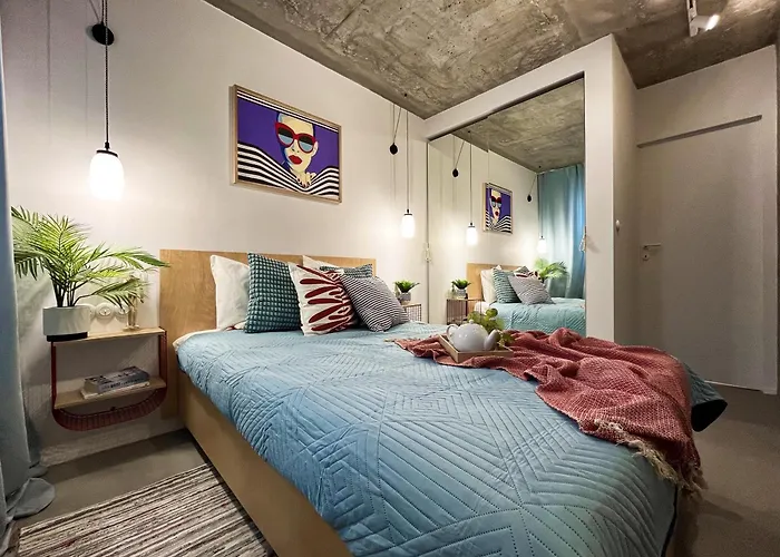 Apartment Funky Vibes - Wyszynskiego 55 - Self Check-in 24h - Free Parking Wroclaw