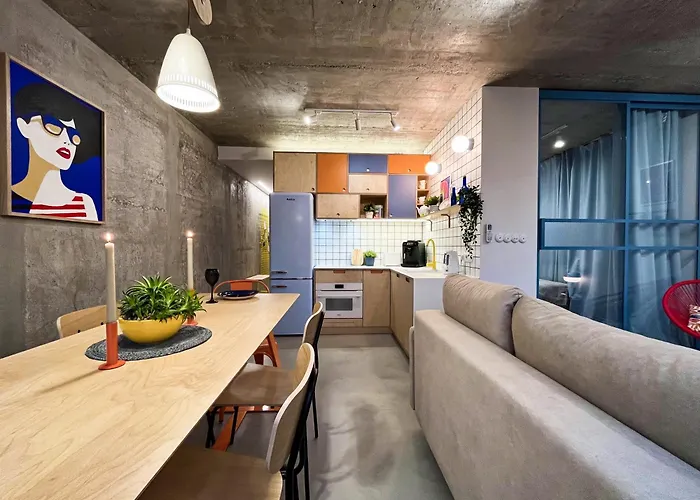 Apartment Funky Vibes - Wyszynskiego 55 - Self Check-in 24h - Free Parking Wroclaw