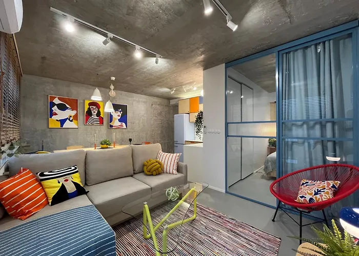 Apartment Funky Vibes - Wyszynskiego 55 - Self Check-in 24h - Free Parking *